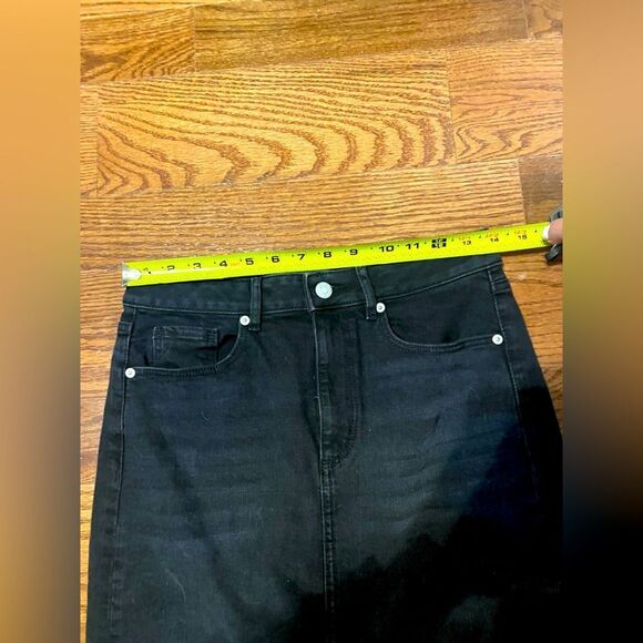 NWT Loft Black Denim Midi Skirt with Front Slit Size 2 - Picture 8 of 10